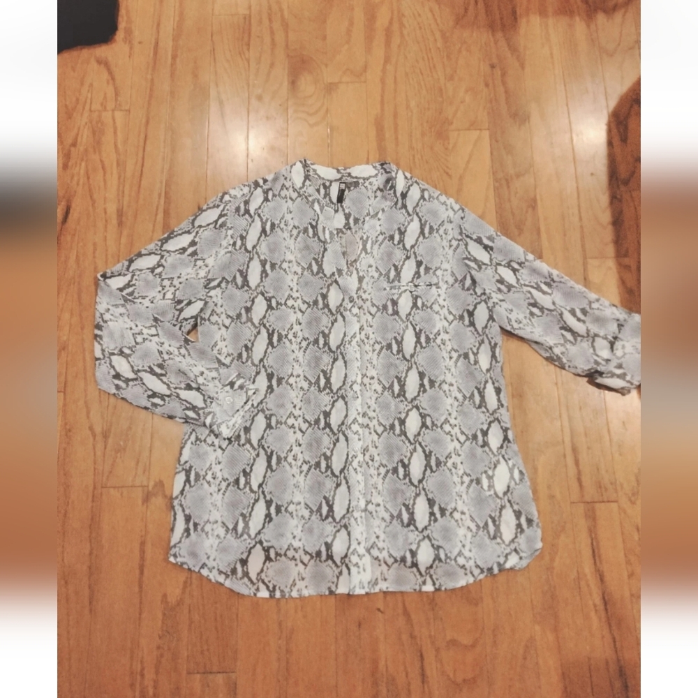 Kut From The Kloth Sinclair Button Down Blouse Gr… - image 1